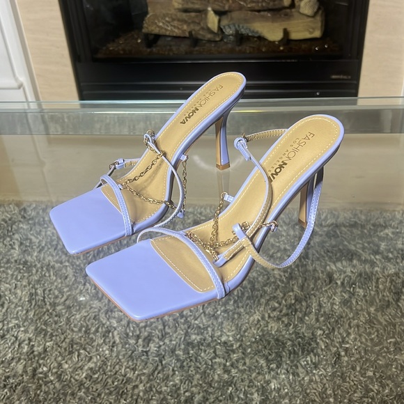 New In Box Fashion Nova Let’s Link The Muse Purple Heels, 9 - Picture 10 of 11